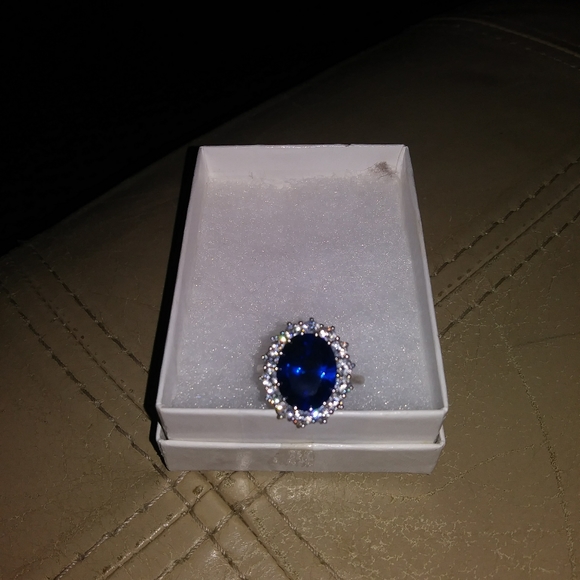 925 Lady Di "sapphire" and "diamond" ring 7.5 - Picture 2 of 3